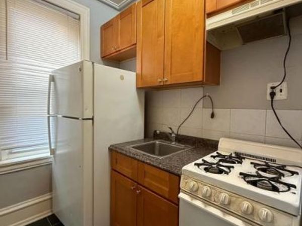 3258 N PARK AVENUE, Unit 2F, PHILADELPHIA, PA 19140