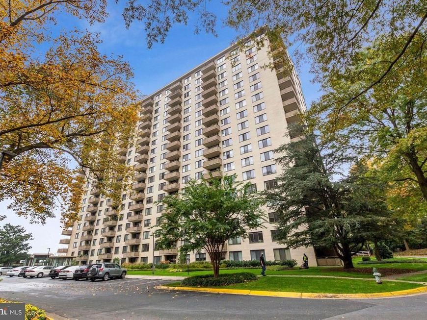 5225 Pooks Hill Road, Unit 422N, Bethesda, MD 20814 Main Photo