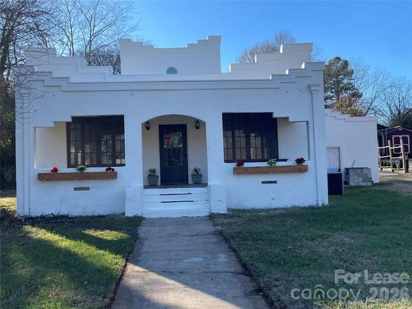 409 N Main Street , Troutman, NC 28166