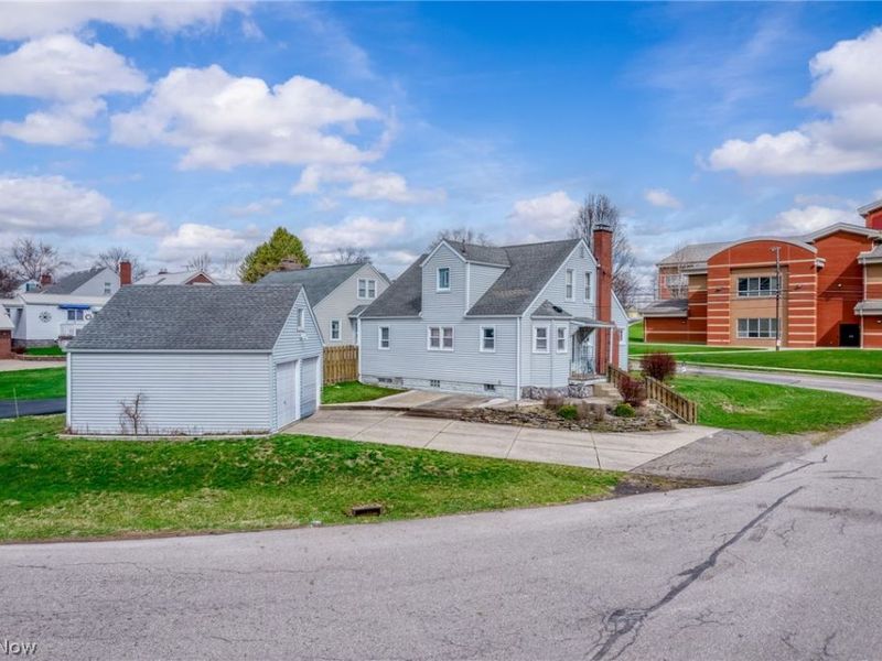 1401 Broad Avenue NW, Canton, OH 44708 Photo 3