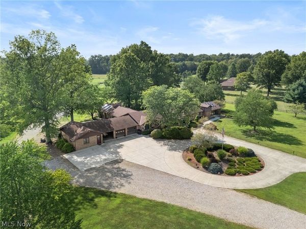 11950 Castleton Lane , Grafton, OH 44044