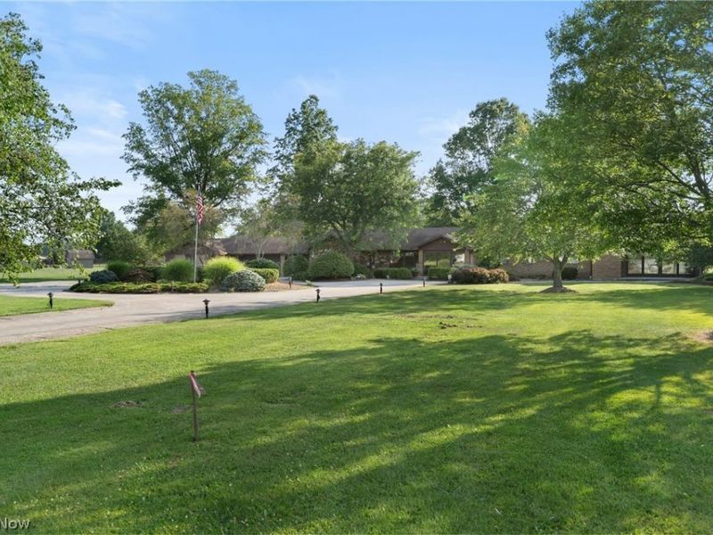 11950 Castleton Lane, Grafton, OH 44044 Photo 5