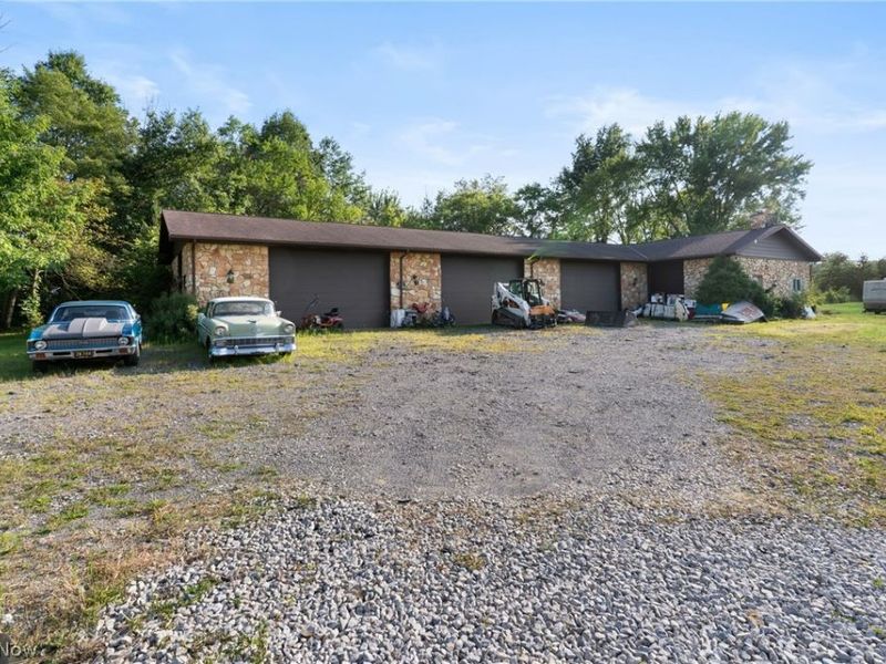 11950 Castleton Lane, Grafton, OH 44044 Photo 6