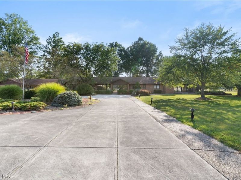 11950 Castleton Lane, Grafton, OH 44044 Photo 8