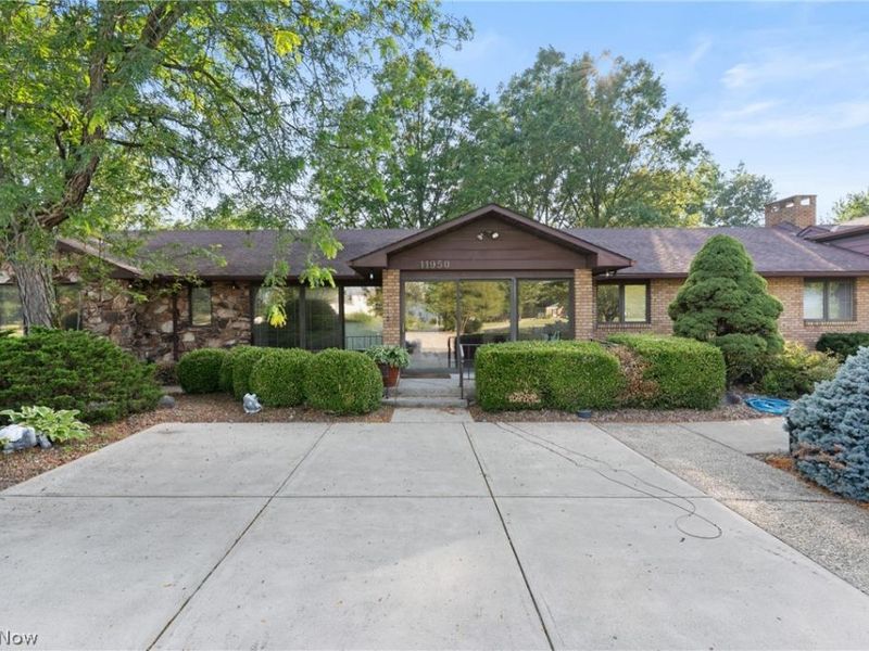 11950 Castleton Lane, Grafton, OH 44044 Photo 9