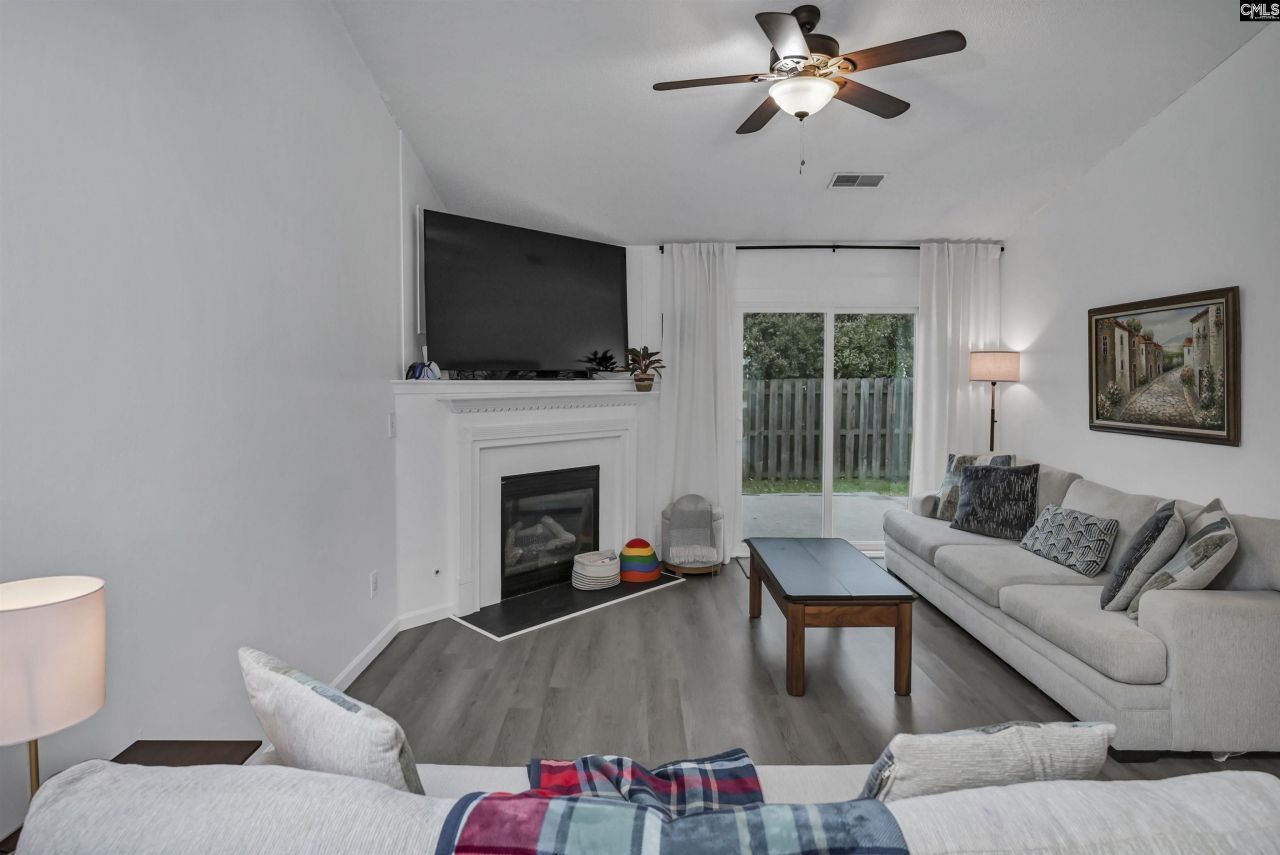 309 Tidas Street Photo 15