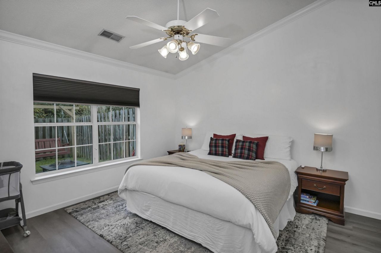 309 Tidas Street Photo 17