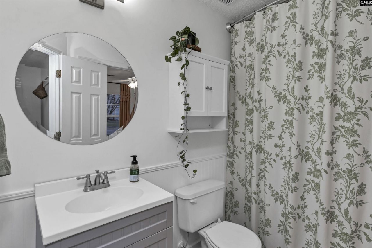 309 Tidas Street Photo 22