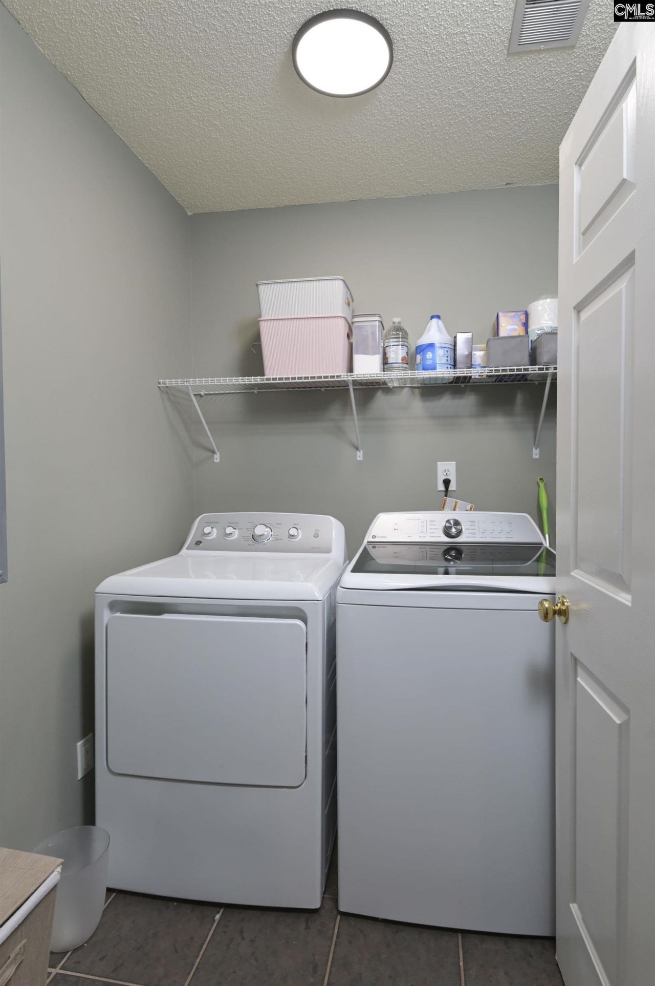 309 Tidas Street Photo 24