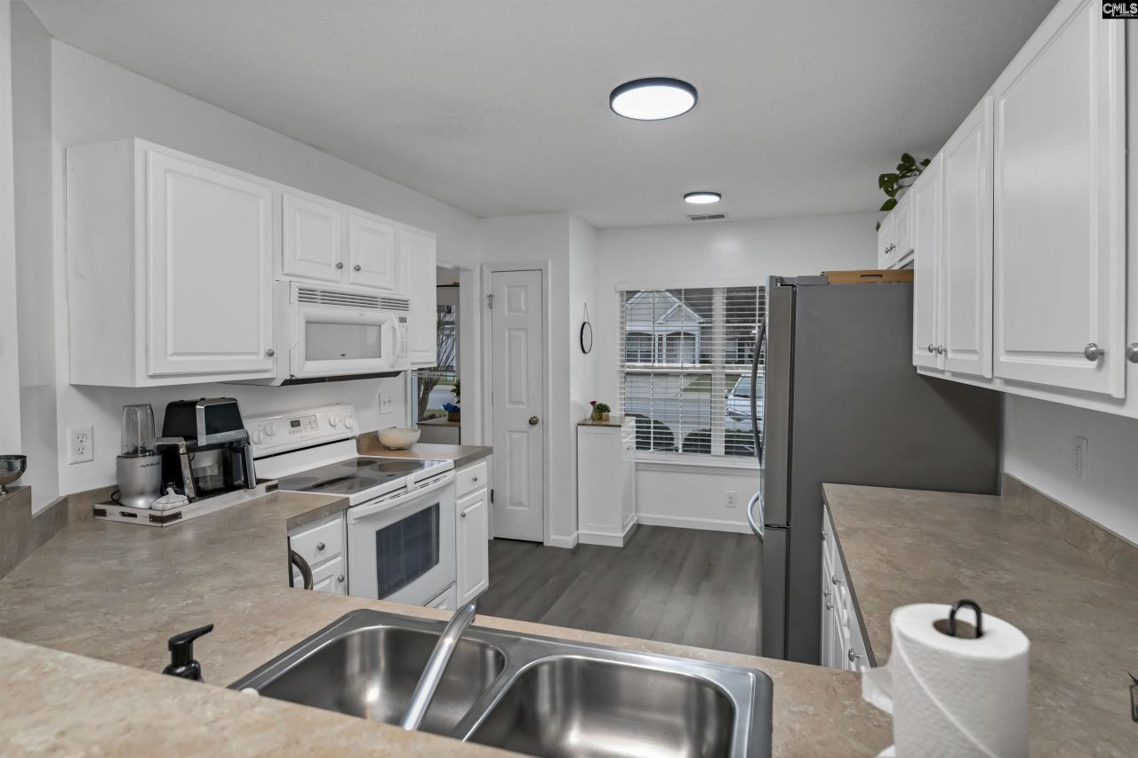 309 Tidas Street Photo 6