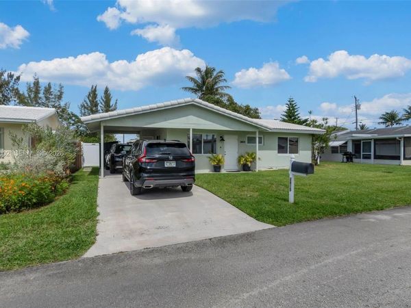 2805 NW 52nd Ct , Tamarac, FL 33309