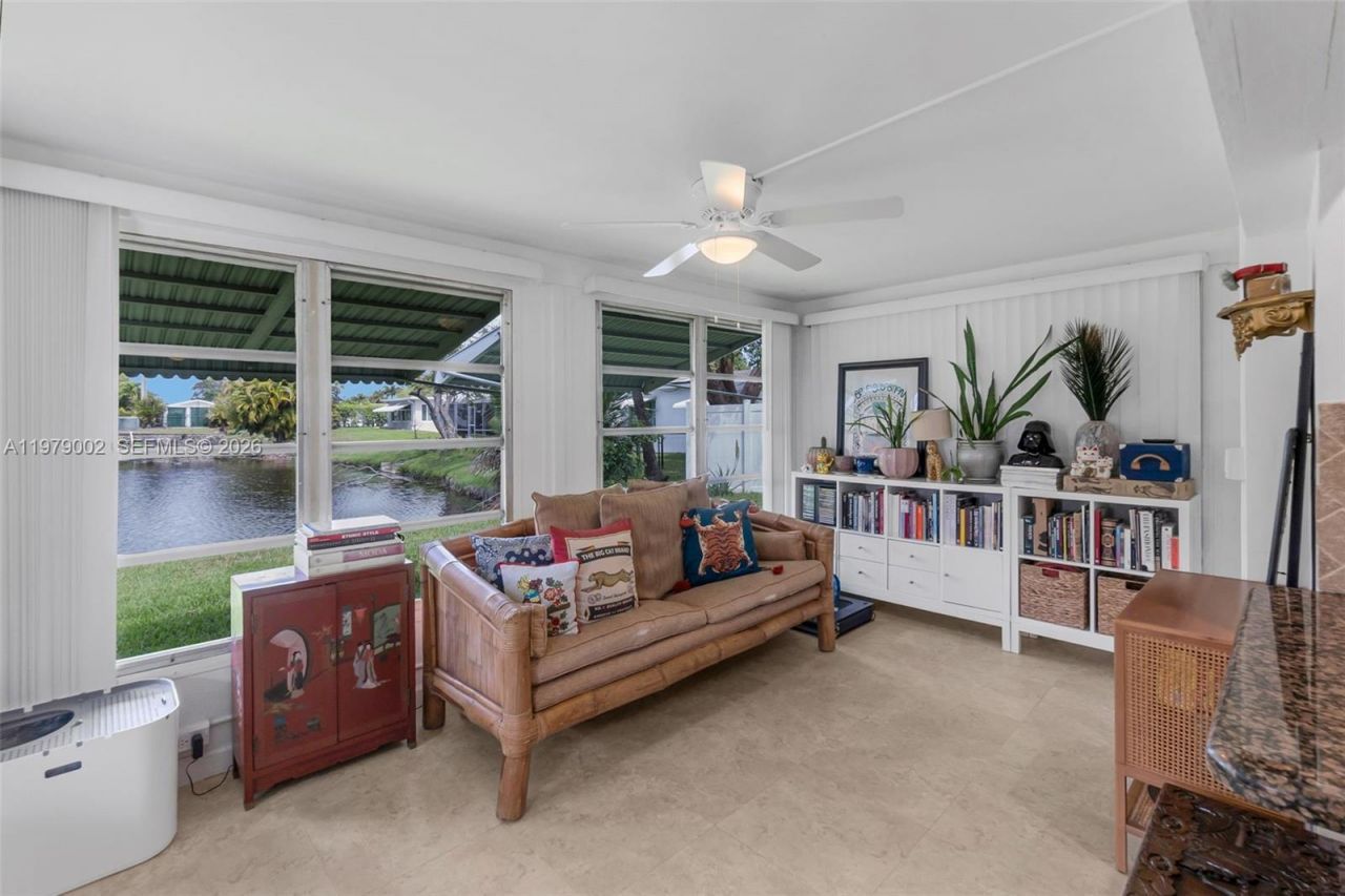 2805 NW 52nd Ct, Tamarac, FL 33309 Photo