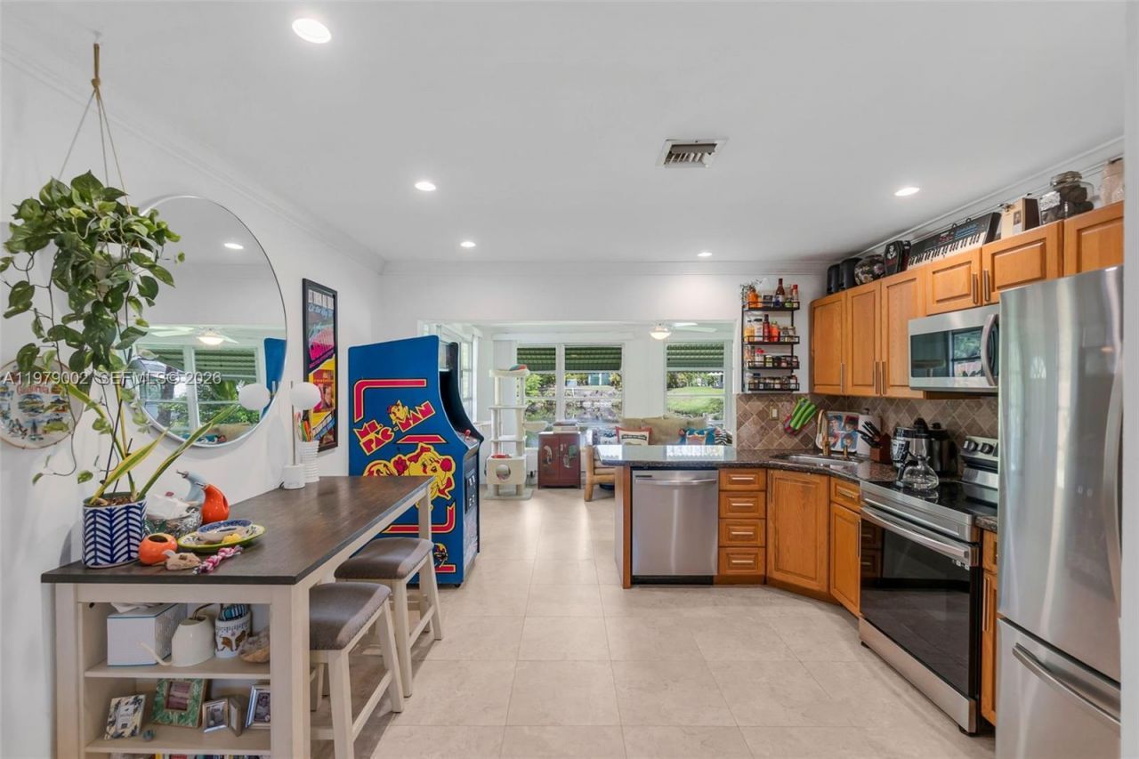 2805 NW 52nd Ct, Tamarac, FL 33309 Photo