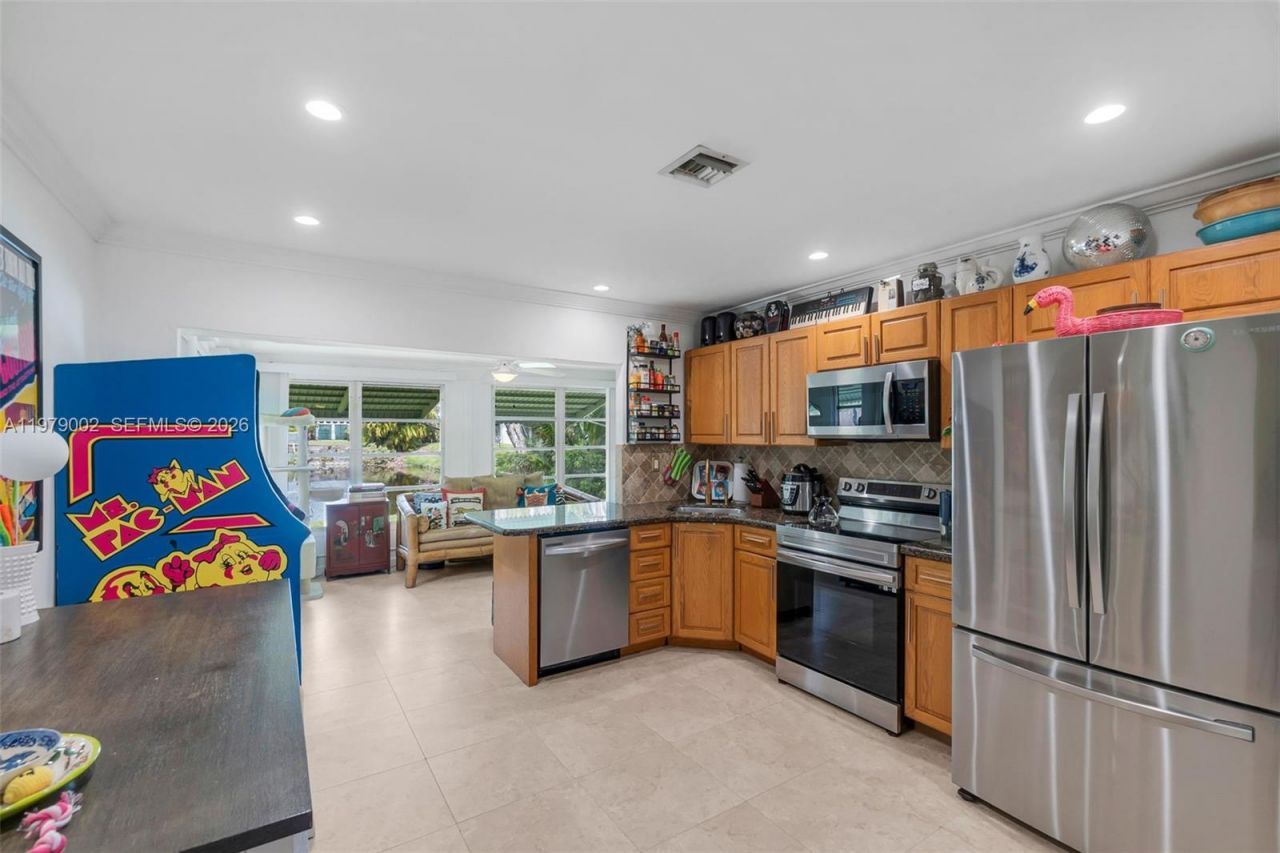 2805 NW 52nd Ct, Tamarac, FL 33309 Photo