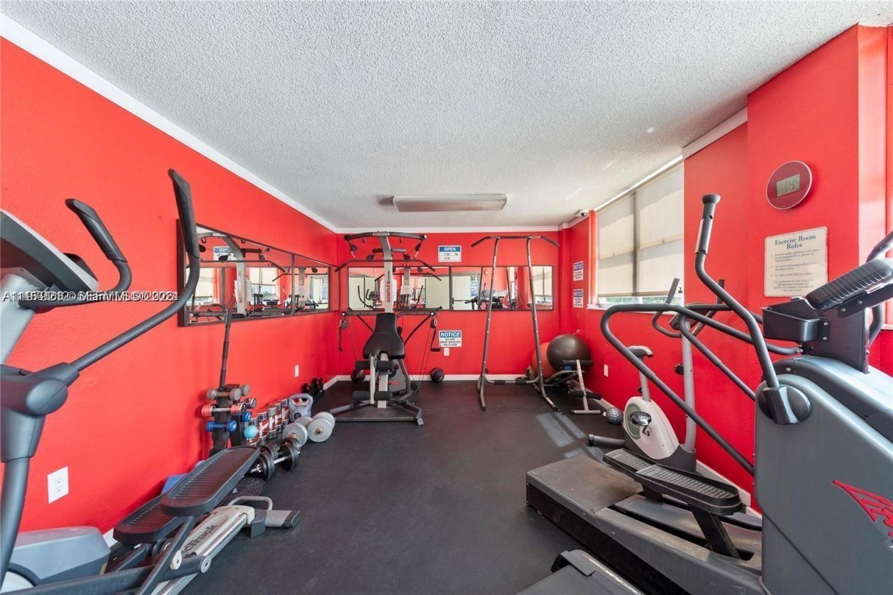 6900 Bay Dr, Unit 10H, Miami Beach, FL 33141 Photo