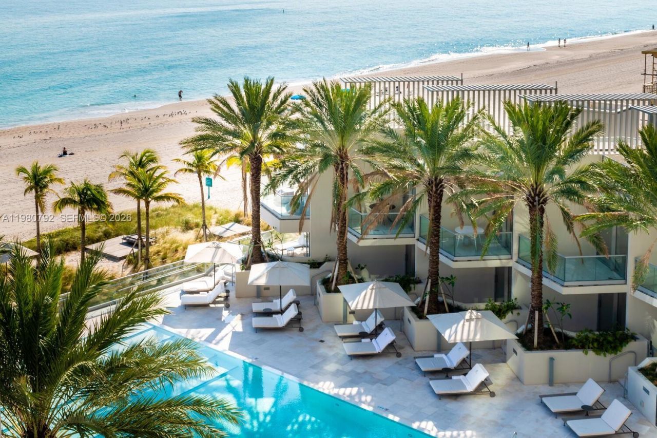 18501 Collins Ave , Unit 4304, Sunny Isles Beach, FL 33160 Photo