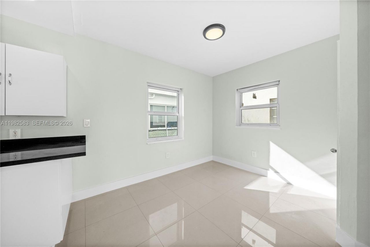 1203 Marseille Dr, Unit 21, Miami Beach, FL 33141 Photo