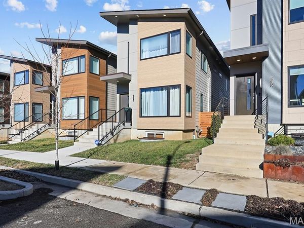 4427 Vista Avenue , St Louis, MO 63110