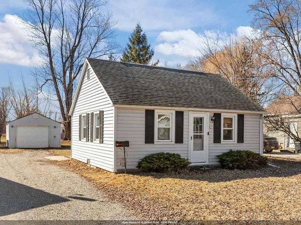 231 W SMITH AVENUE, Oshkosh, WI 54901