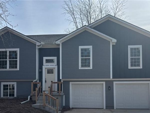 805 Thieme Street, Grain Valley, MO 64029