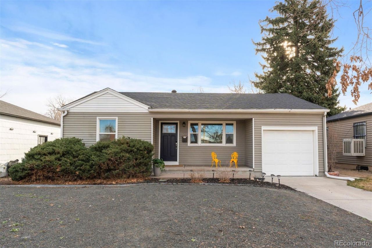 1920 Elmira Street, Aurora, CO 80010 Main Photo