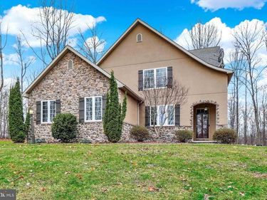 558 ROCKEY ROAD, RED LION, PA 17356