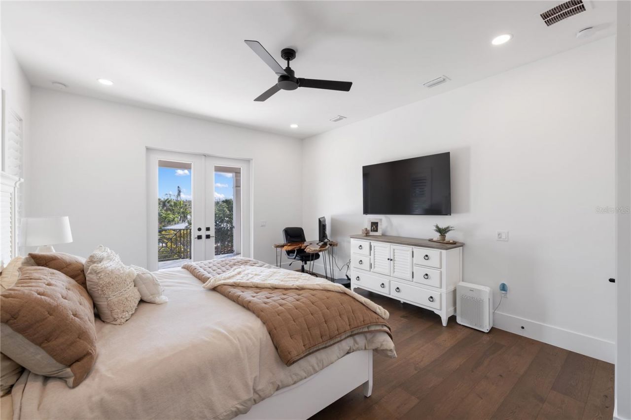 4634 Higel Avenue, Sarasota, FL 34242 Photo