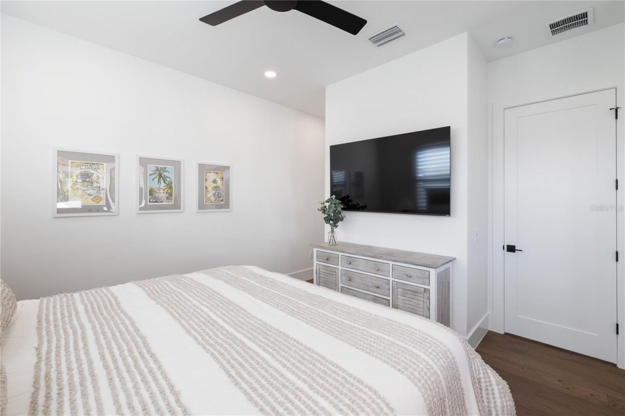 4634 Higel Avenue, Sarasota, FL 34242 Photo