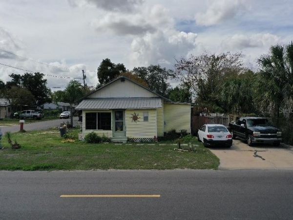 900 W PINE STREET , AVON PARK, FL 33825