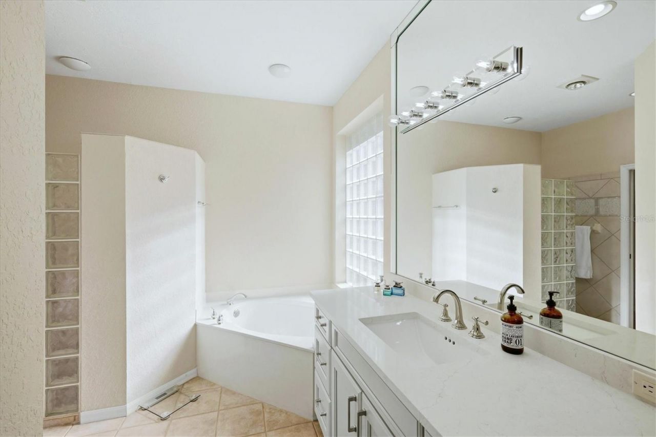 7304 Saint Georges Way, University Park, FL 34201 Photo