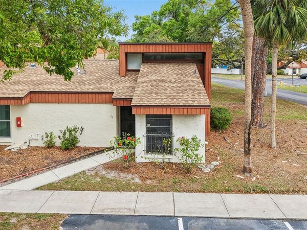 2064 SUNSET POINT ROAD, Unit 71, CLEARWATER, FL 33765