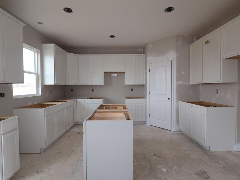 8144 Griffin Drive, Reynoldsburg, OH 43068 Photo 5