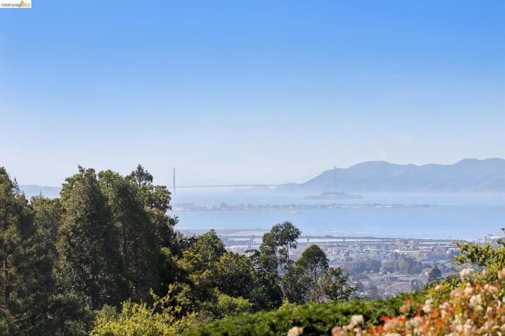 5 Abbott Way, Piedmont, CA 94618 Main Photo