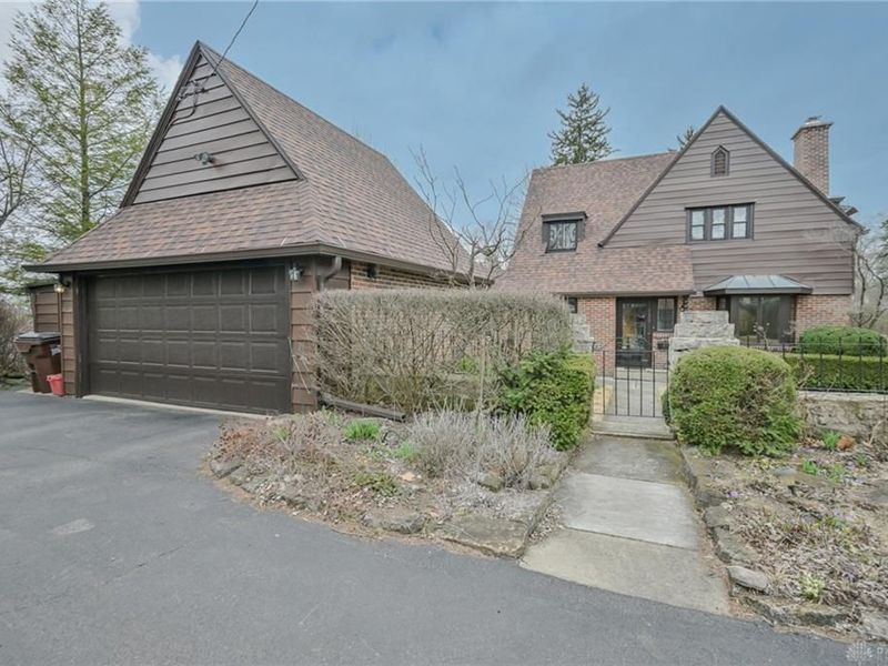 735 Tanglewood Drive, Springfield, OH 45504 Photo 11