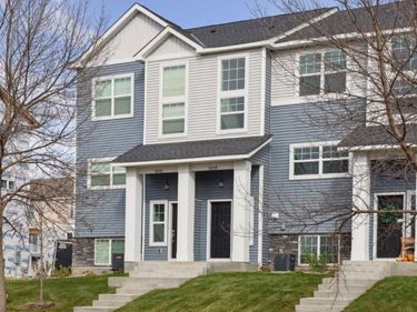 3139 Clover Ridge Drive, Chaska, MN 55318