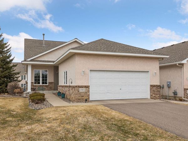 17871 Glasgow Way, Lakeville, MN 55044