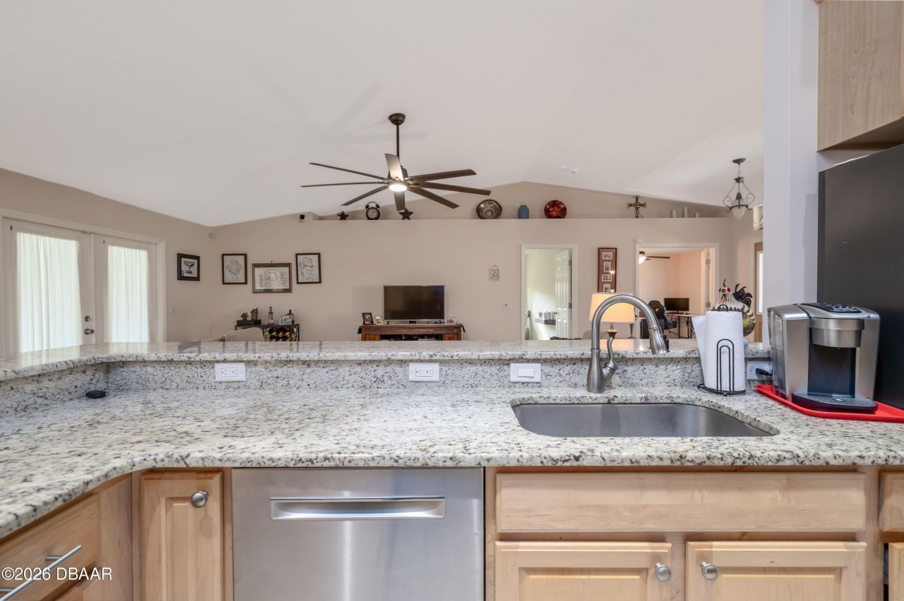 633 Art Center Avenue, New Smyrna Beach, FL 32168 Photo