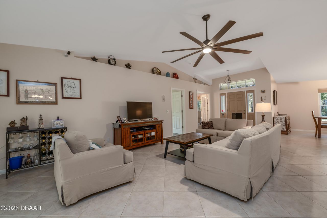 633 Art Center Avenue, New Smyrna Beach, FL 32168 Photo