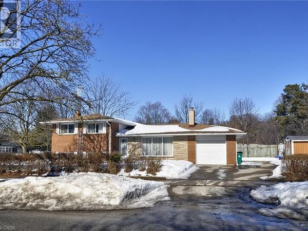 104 MILFORD Avenue , Waterloo, ON N2L3Z3