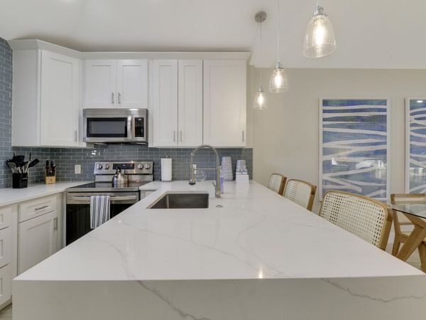 523 Club Drive, Palm Beach Gardens, FL 33418