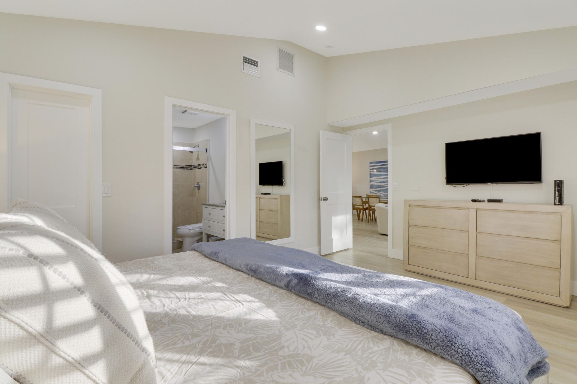 523 Club Drive, Palm Beach Gardens, FL 33418 Photo