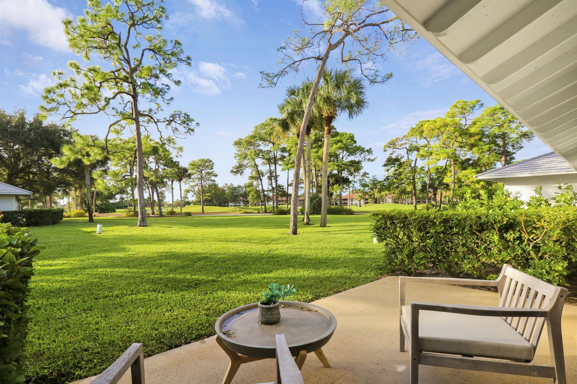 523 Club Drive, Palm Beach Gardens, FL 33418 Photo