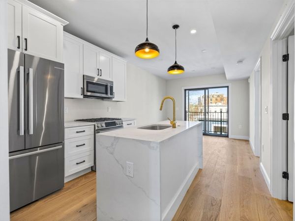 48 Woodward, Unit 3, Boston, MA 02127