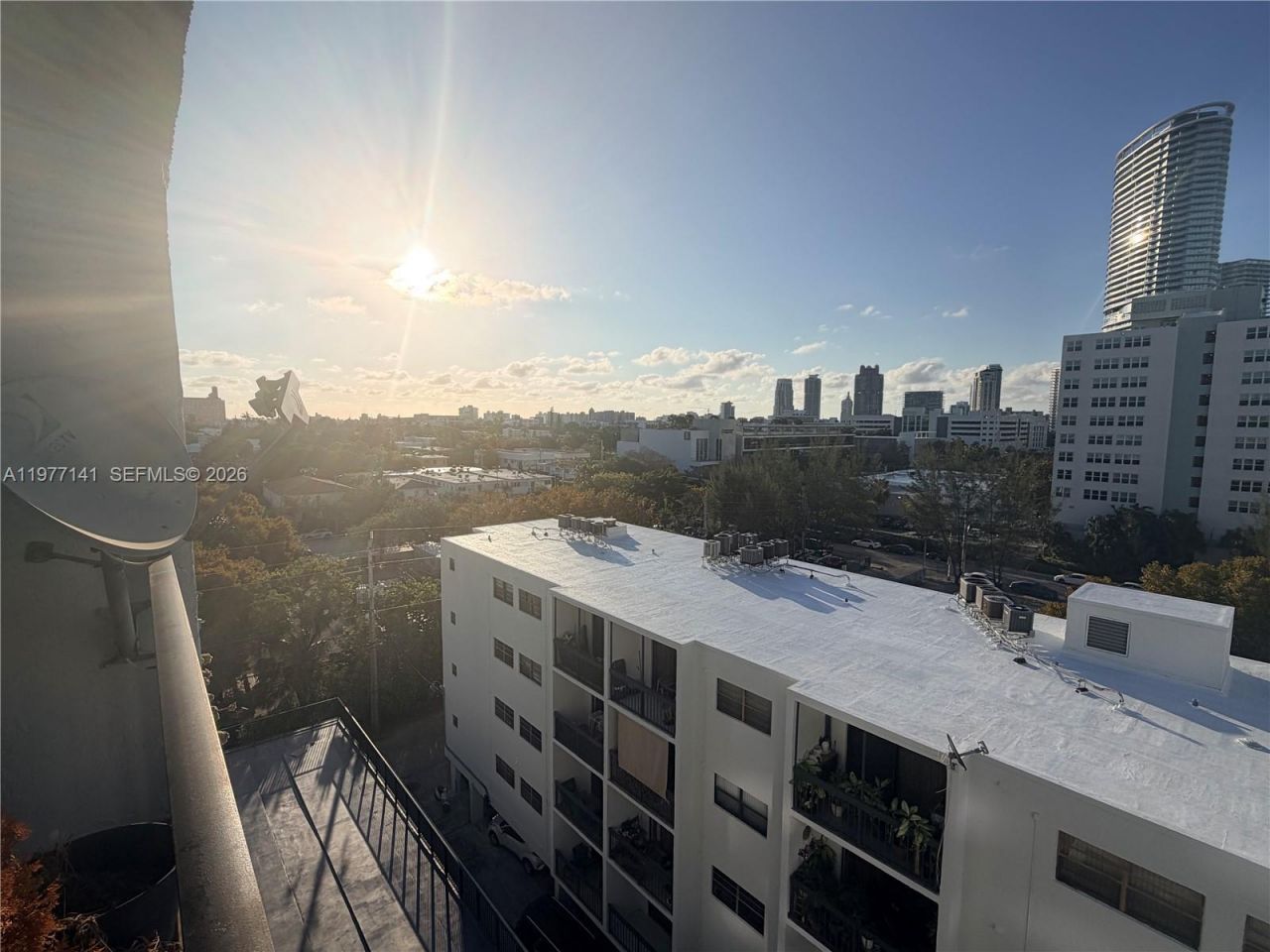 899 West Ave, Unit 8F, Miami Beach, FL 33139 Photo