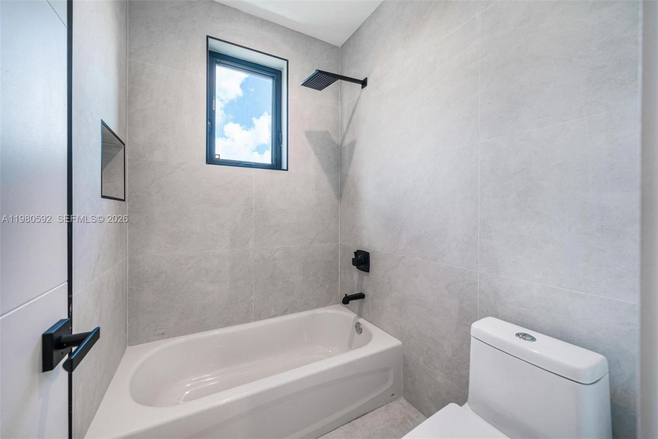 2943 SW 21st St , Miami, FL 33145 Photo