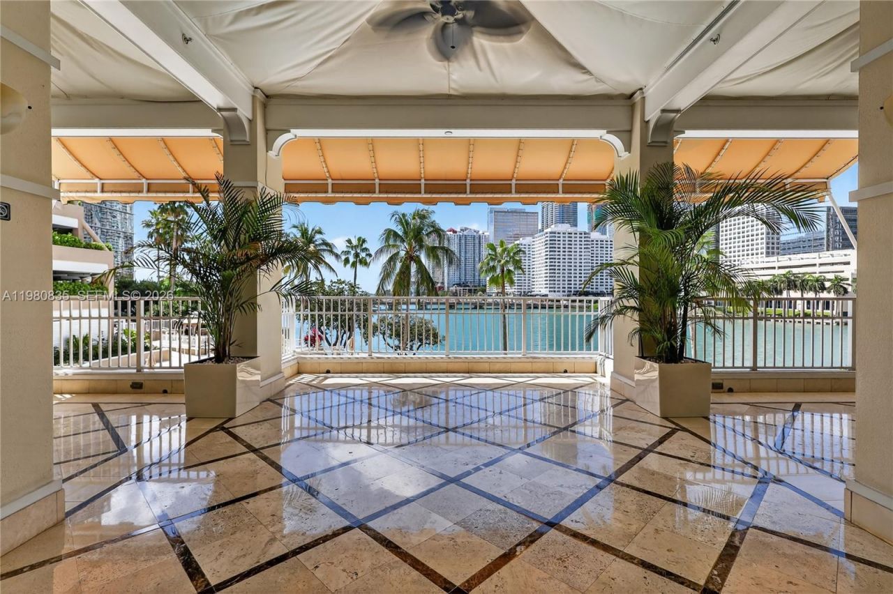 701 Brickell Key Blvd, Unit LPH-06, Miami, FL 33131 Photo