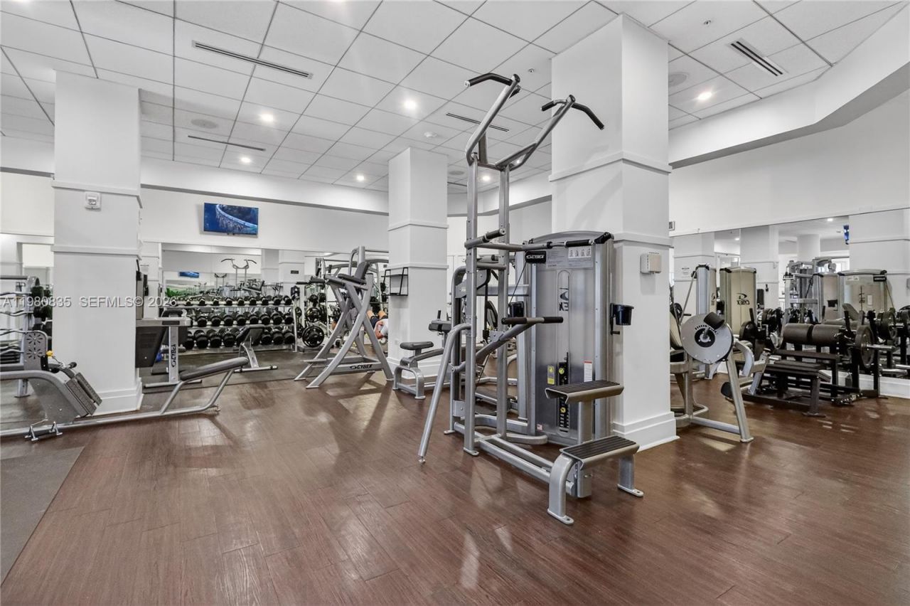 701 Brickell Key Blvd, Unit LPH-06, Miami, FL 33131 Photo