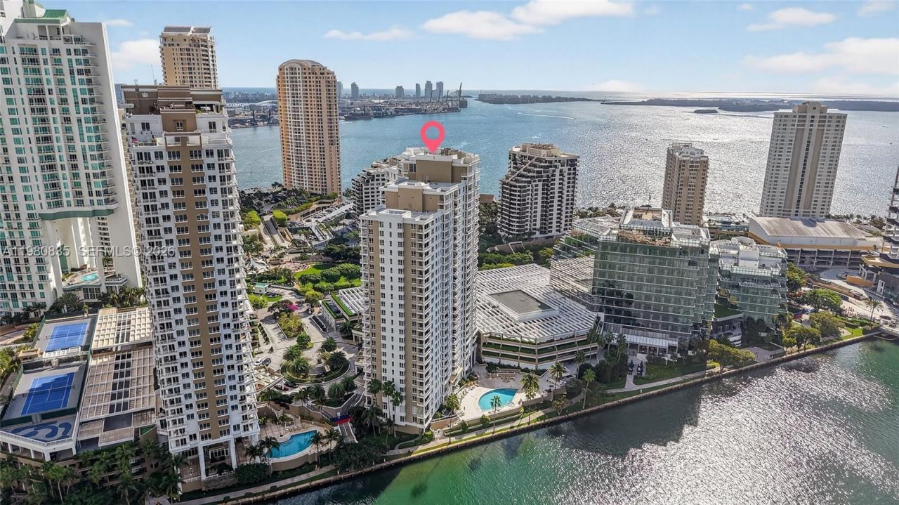 701 Brickell Key Blvd, Unit LPH-06, Miami, FL 33131 Photo