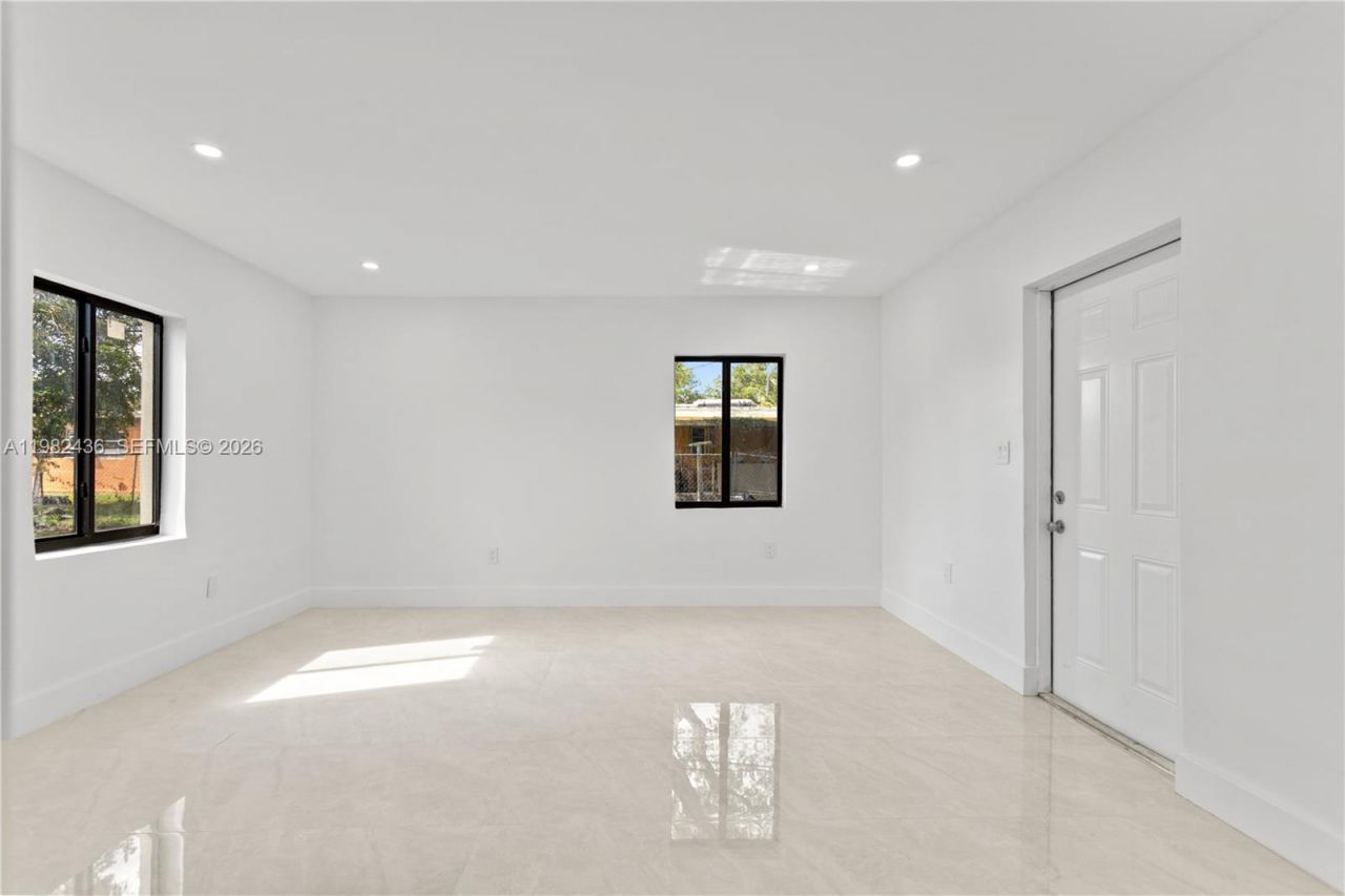 15920 NW 17th Ct, Miami Gardens, FL 33054 Photo