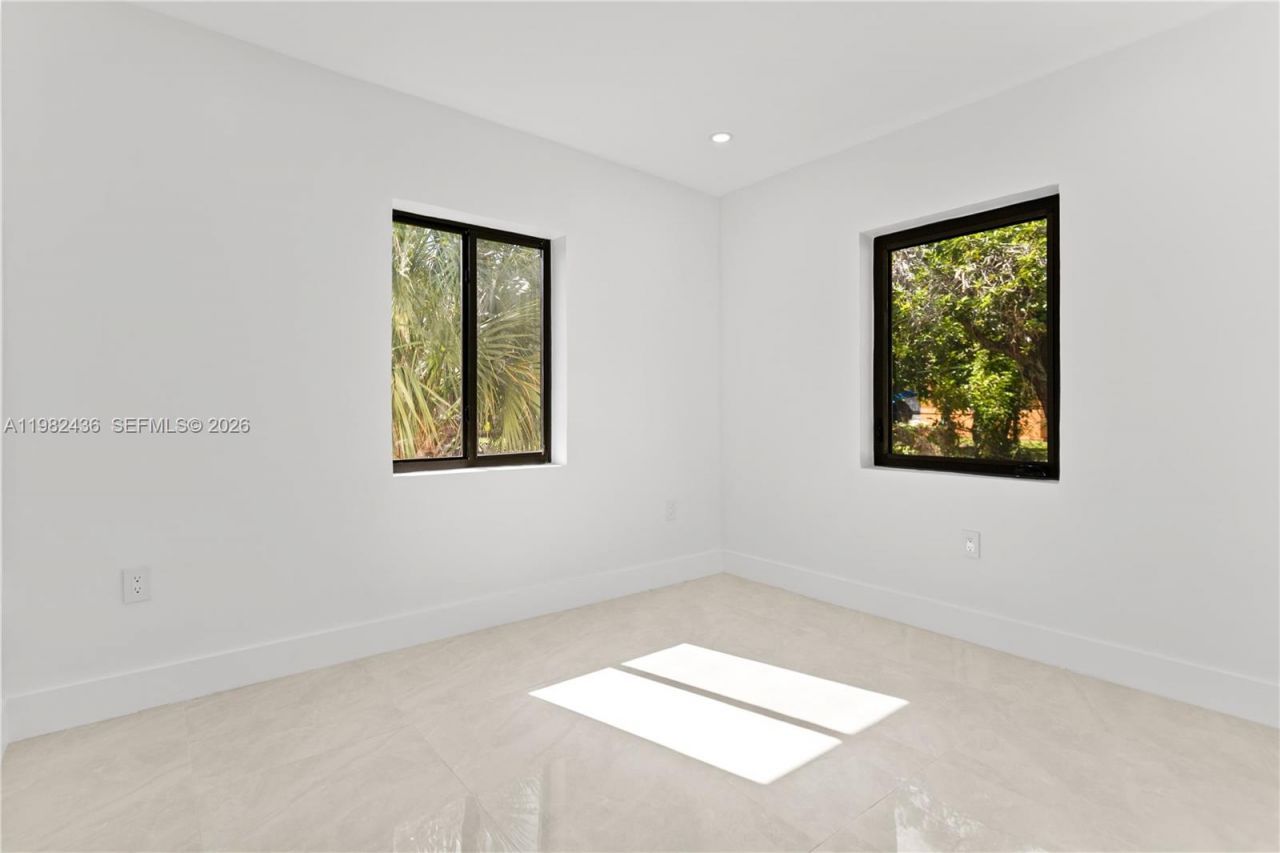 15920 NW 17th Ct, Miami Gardens, FL 33054 Photo